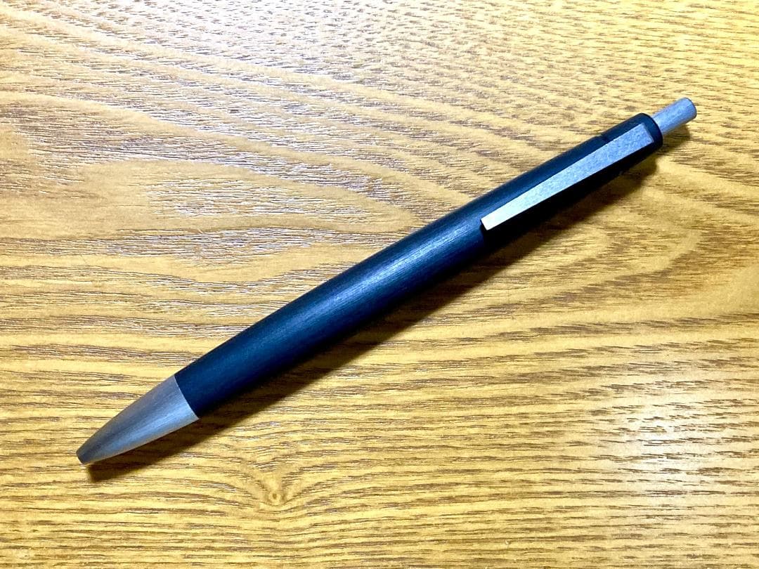 LAMY ラミー 2000 ４色ボールペン L401