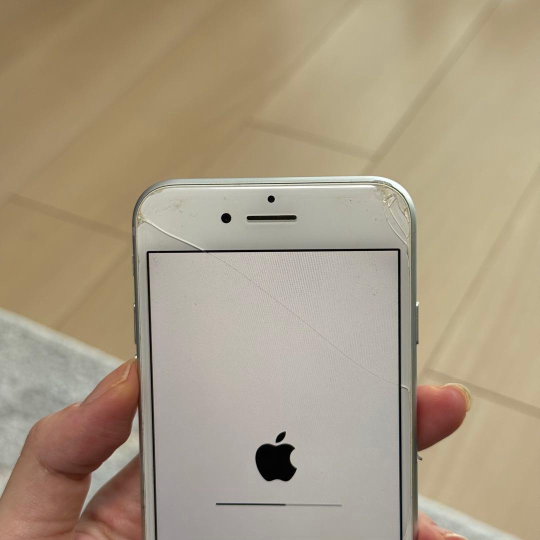 iPhone 8 シルバー 256GB 初期化済