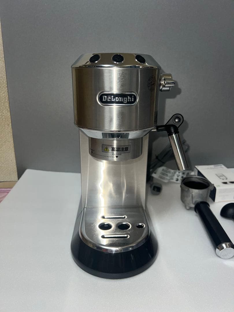De'Longhi エスプレッソマシン 本体と付属品 EC680M