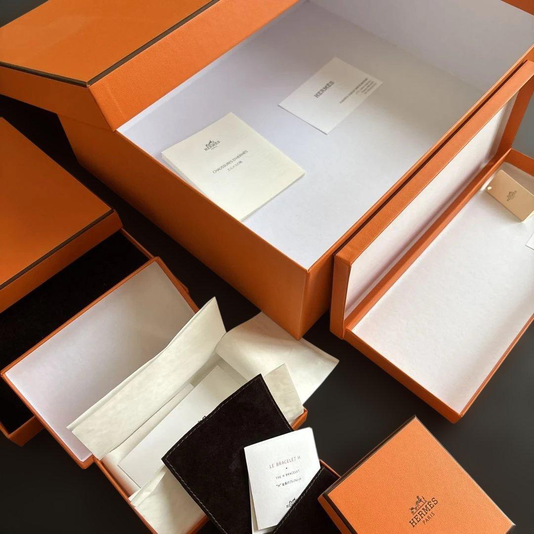 エルメス　空箱　ギフトボックス　BOX アクセサリー　スカーフ　名刺入れ