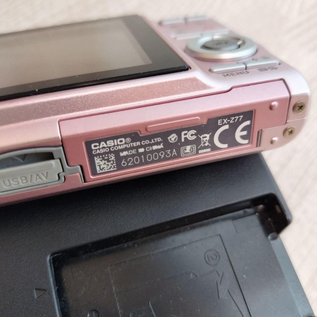 デジタルカメラ　CASIO　EXILIM　EX-Z77