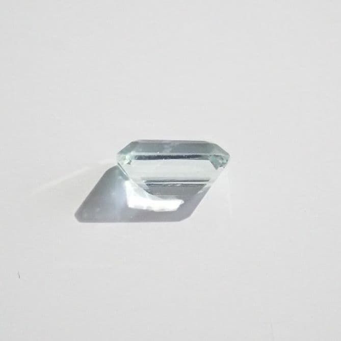 ミントベリル   オクタゴン(エメラルドカット)   0.55ct