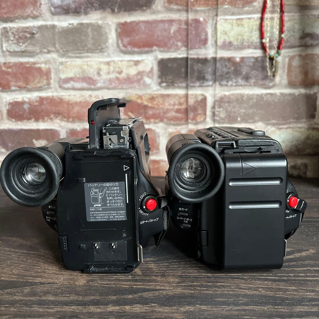 SONY Handycam 8 ハンディカム　2台とパーツ　ビデオカメラ