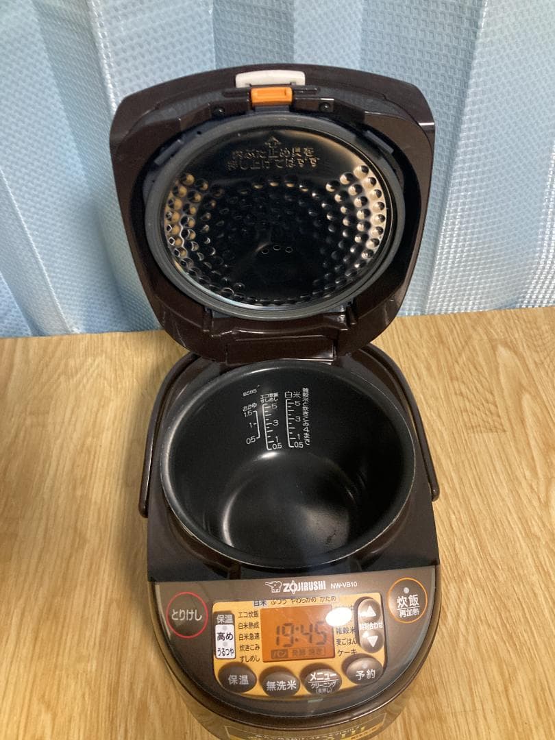 2021年製　象印 ZOJIRUSHI NW-VB10 炊飯器 ジャー5合炊き