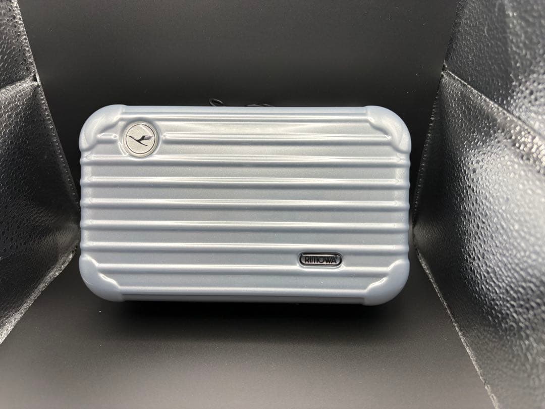 未使用　リモワ RIMOWA アメニティ　ルフトハンザ航空　 ファーストクラス