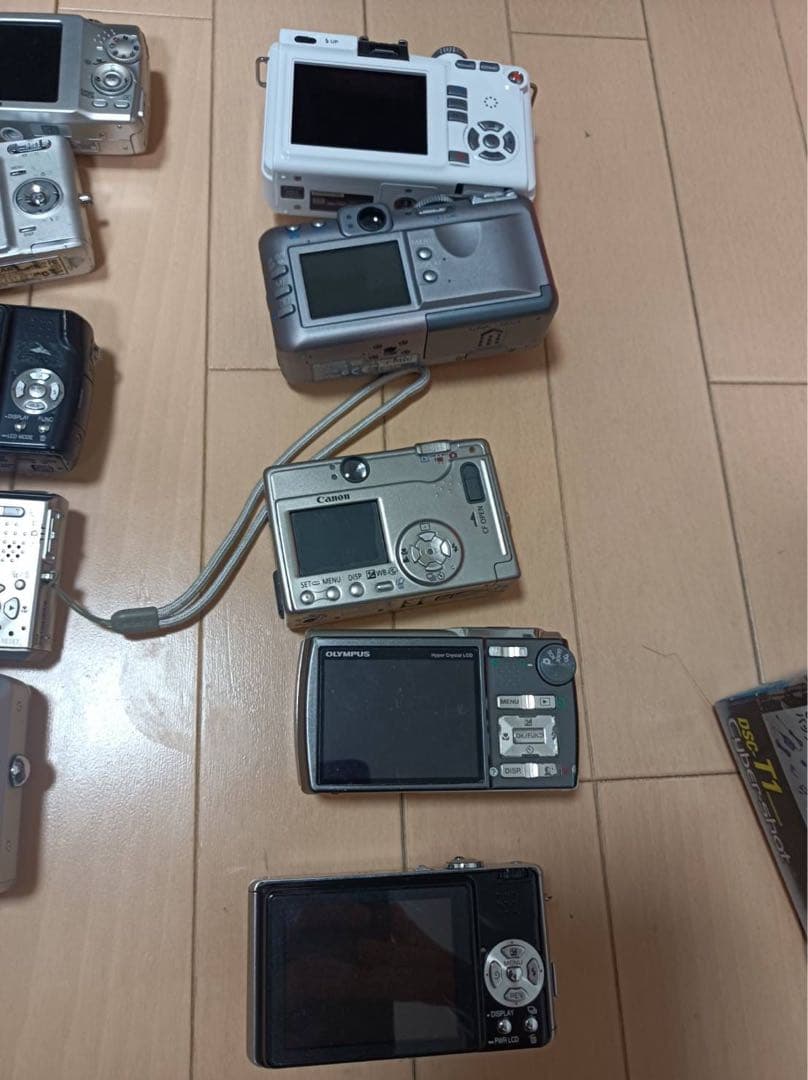 デジタルカメラ　19台セット