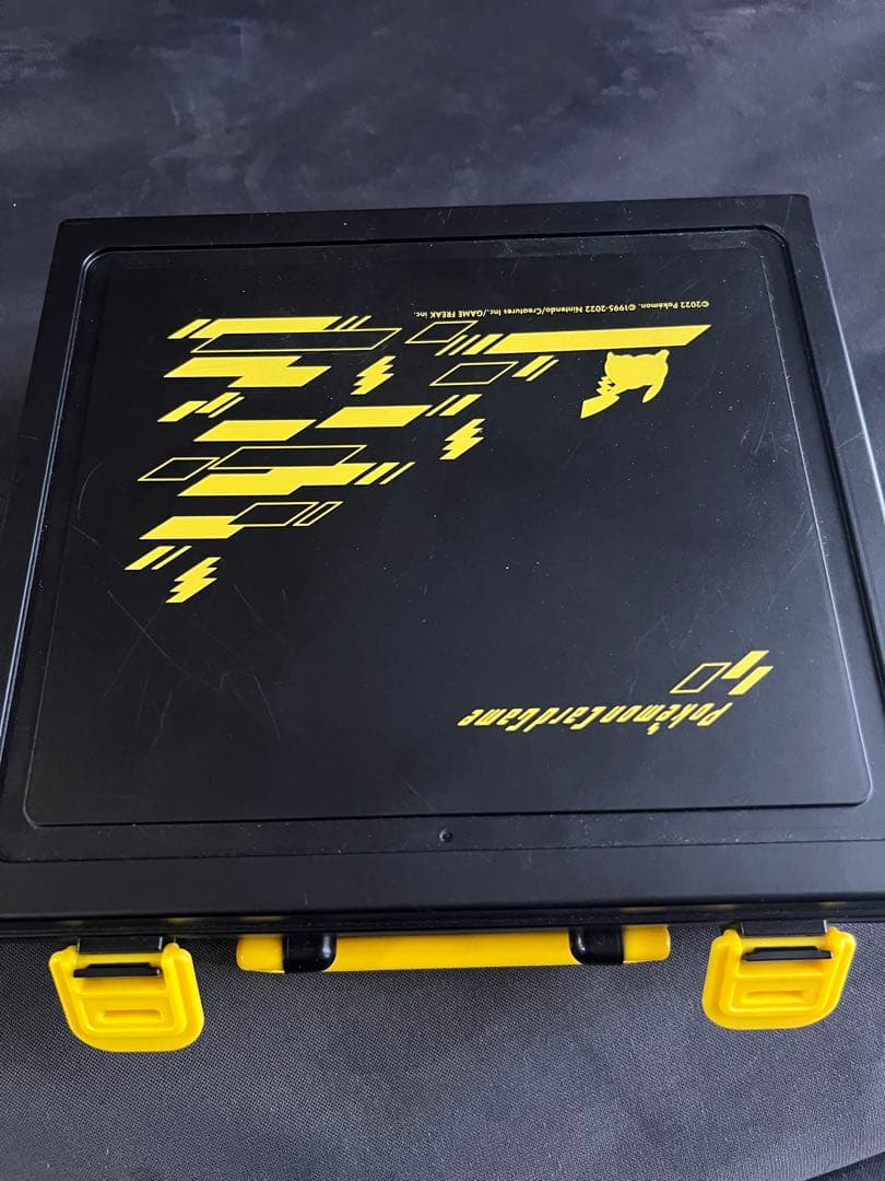 ポケモンカード 引退品 ケース付き