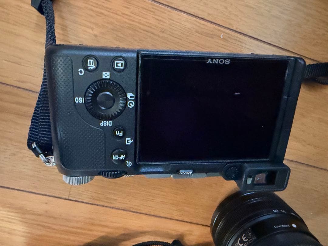 【極美品】SONY α7C ミラーレス一眼カメラ　ケース&コンパクト三脚セット