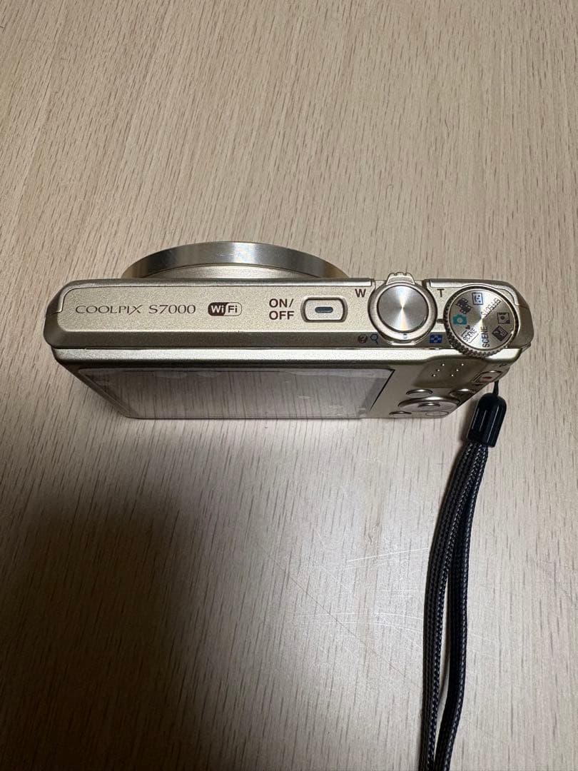 Nikon COOLPIX s7000 ゴールド ジャンク品