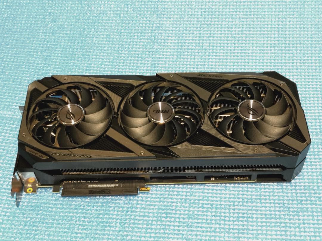 グラフィックボード・グラボ・ビデオカード ASUS ROG-STRIX-RTX308-O10GB-V2 GAMING