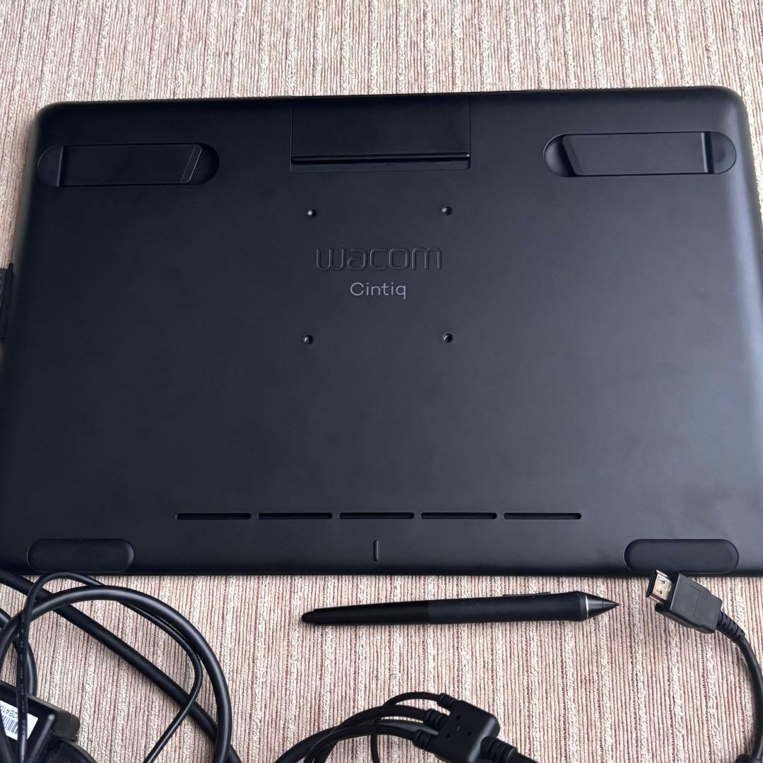 wacom cintiq16 箱無し