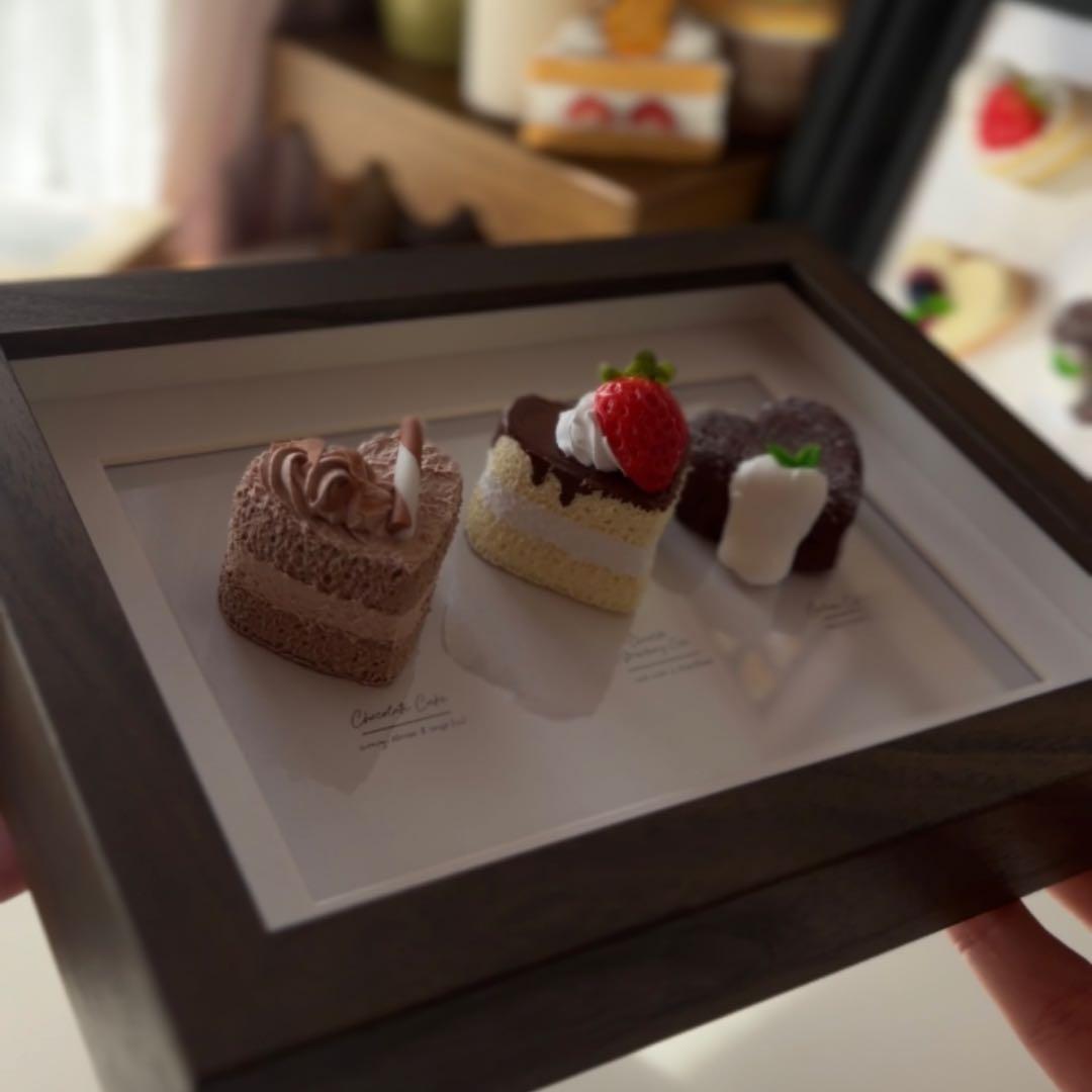 【フェイクスイーツ】 ３種のチョコケーキフレーム アート作品