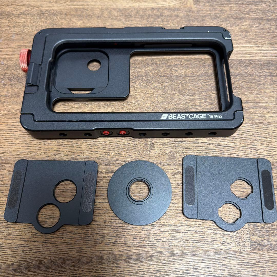 iPhoneアクセサリー Beastgrip Beastcage for iPhone15Pro