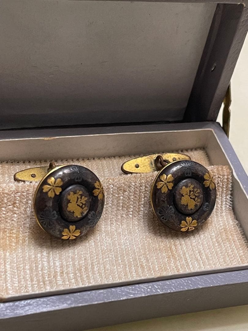 希少品　五三の桐　桜図　金象嵌　赤銅　時代物　チェーンカフス　レトロ　美術品