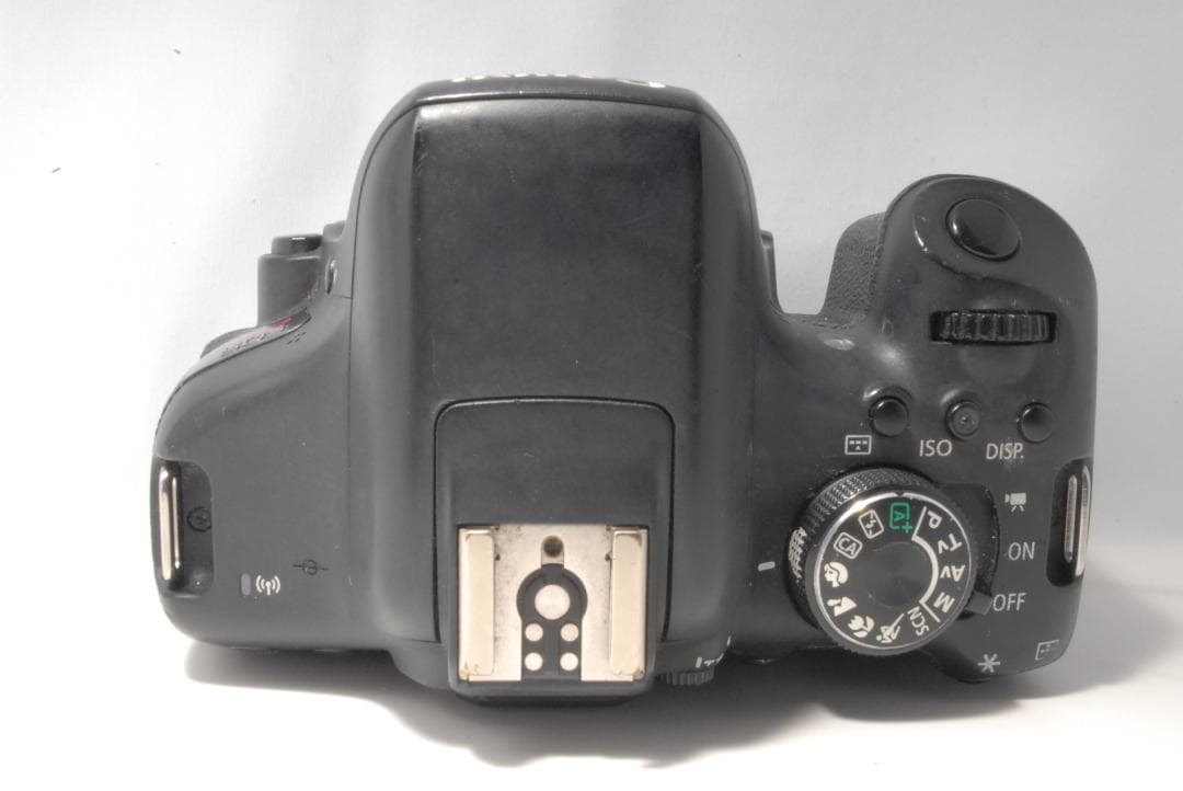 Canon EOS Kiss X8i ボディのみ