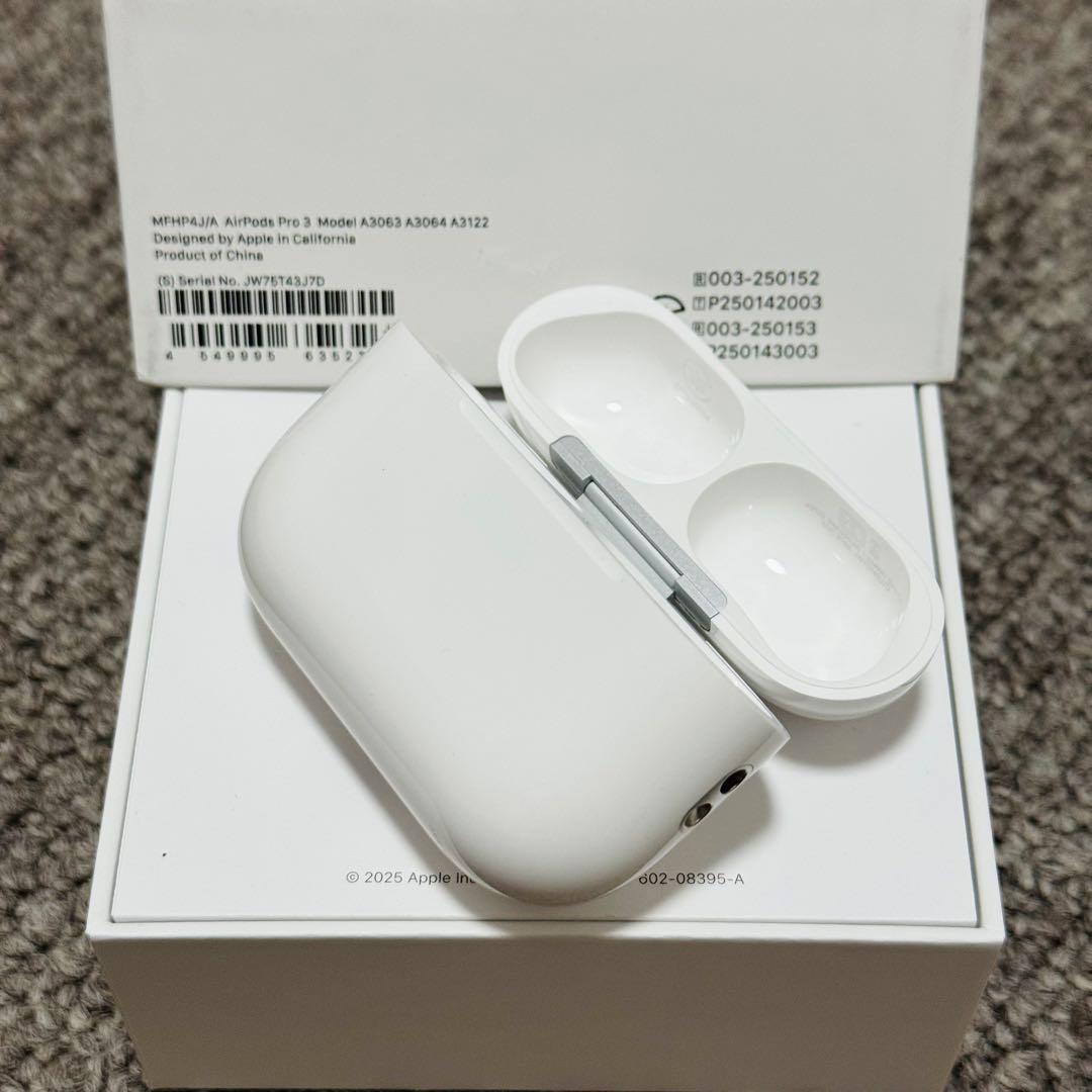Apple AirPods Pro 3 第3世代　充電ケース　正規品