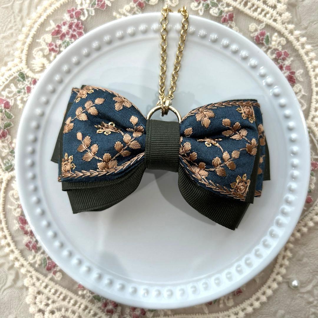 Bee❁.·+。*ページ　インド刺繍リボンのバッグチャーム、キーホルダー