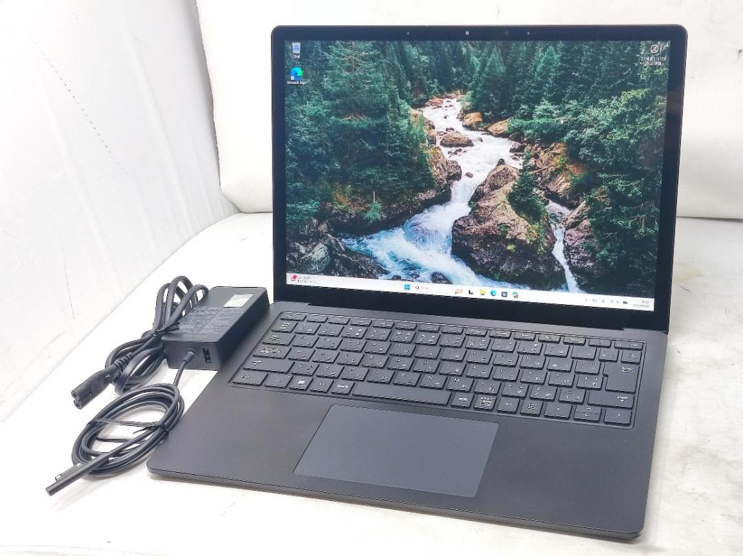 ぴ*ん様 ★Surface Laptop5★i7-1265U メモリ16GB/8