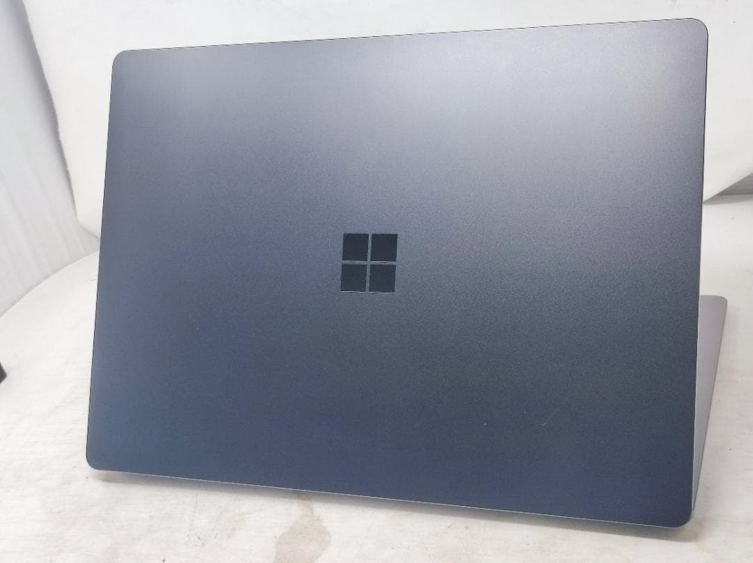 ぴ*ん様 ★Surface Laptop5★i7-1265U メモリ16GB/8