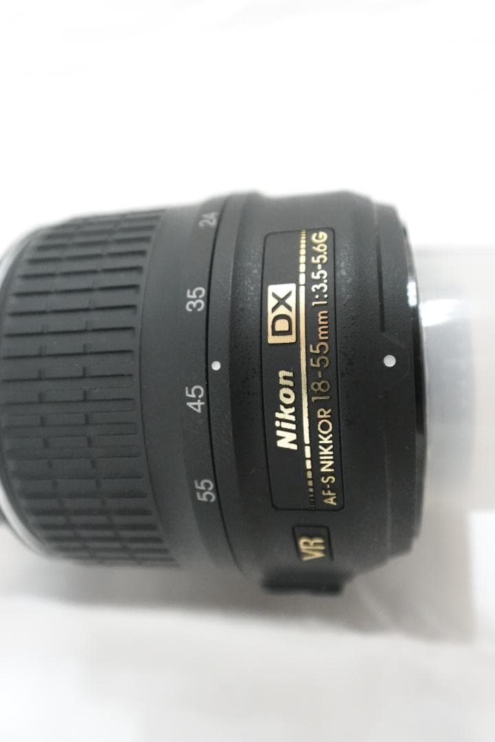 Nikon D3000 18-55 VR Kit デジタル一眼　ショット数460