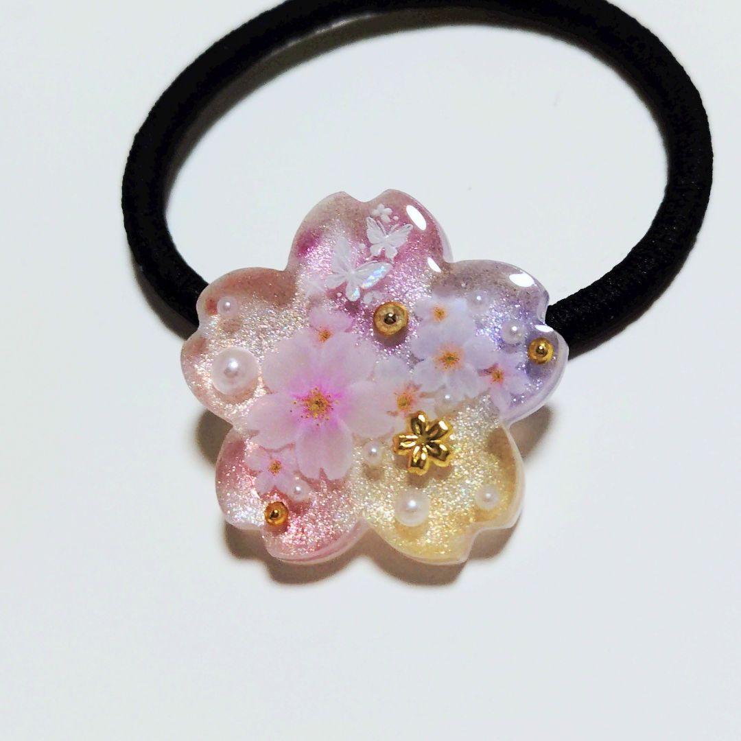 No.568　レジン ヘアゴム キーホルダー ピンバッジ 桜さくら