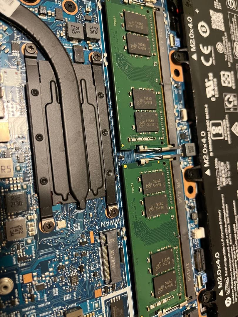 T4 Kingston 8GB２枚　16GB PC4 BIOSチェック✅