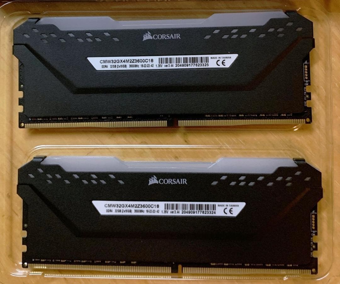 J*n様 CORSAIR VENGEANCE RGB PRO 32GB (16G