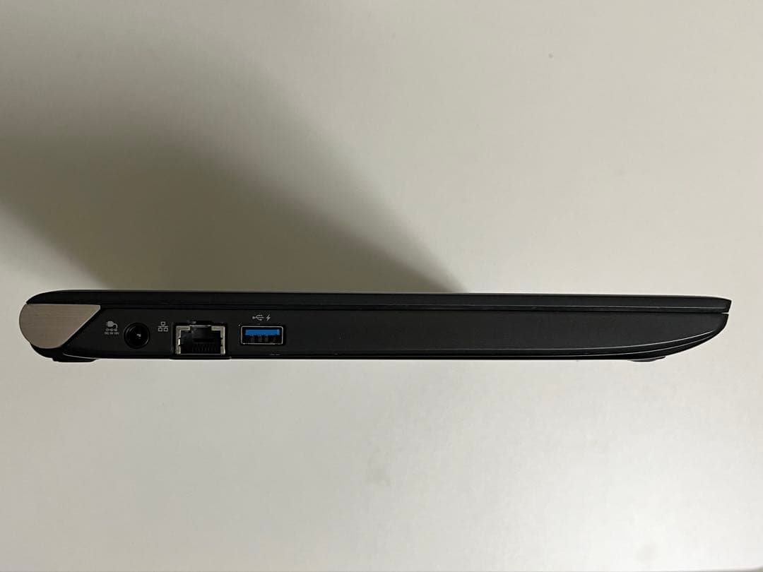 東芝Dynabook-R73/D core i5-6200U 8GB/128GB