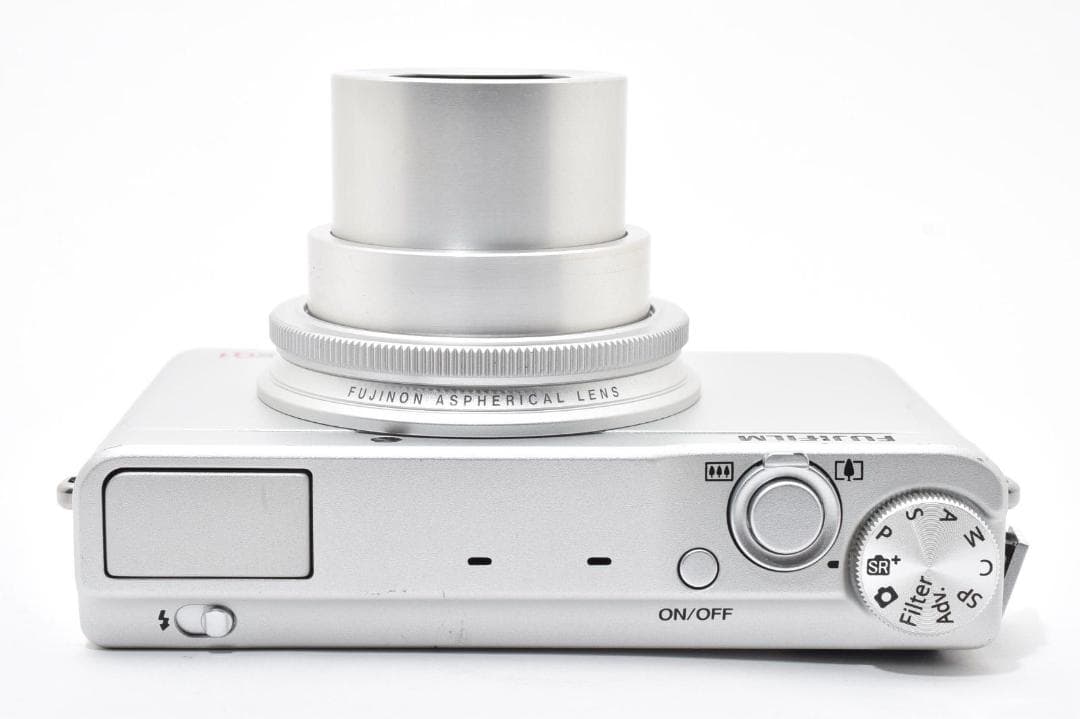 【美品】フジフイルム FUJIFILM XQ1 コンパクトデジタルカメラ