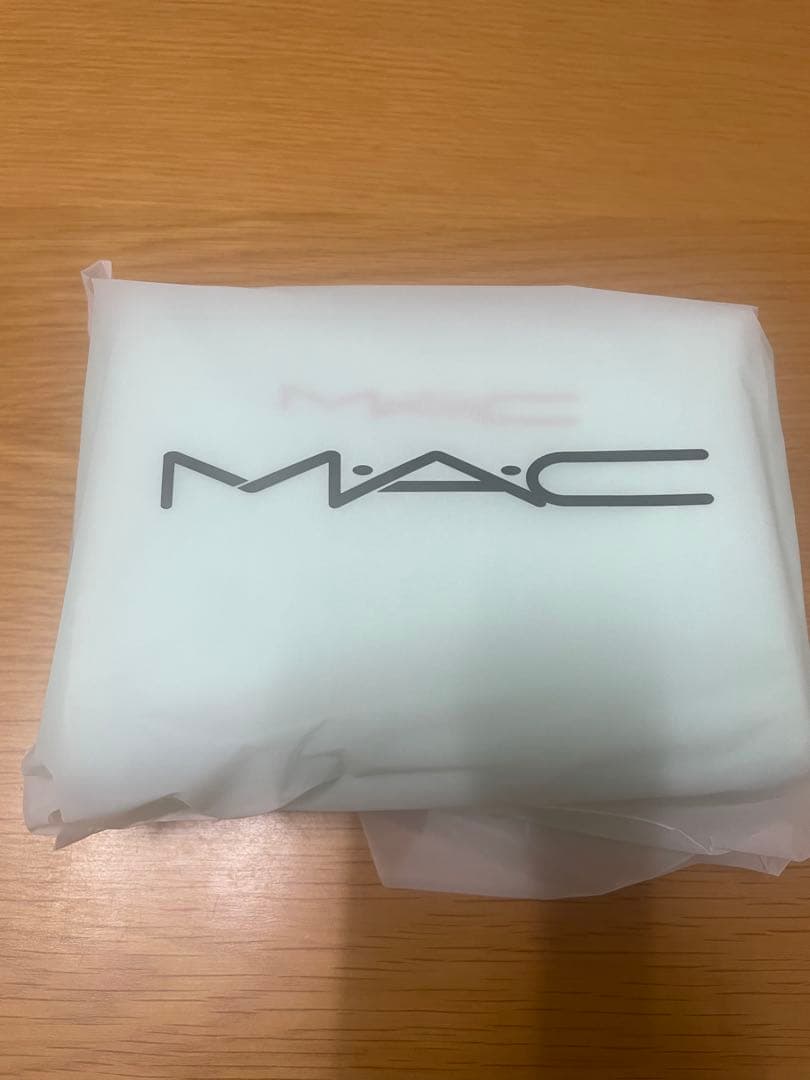 MAC マック　トータリーテディリップキット　ミント ポーチ ホリデー