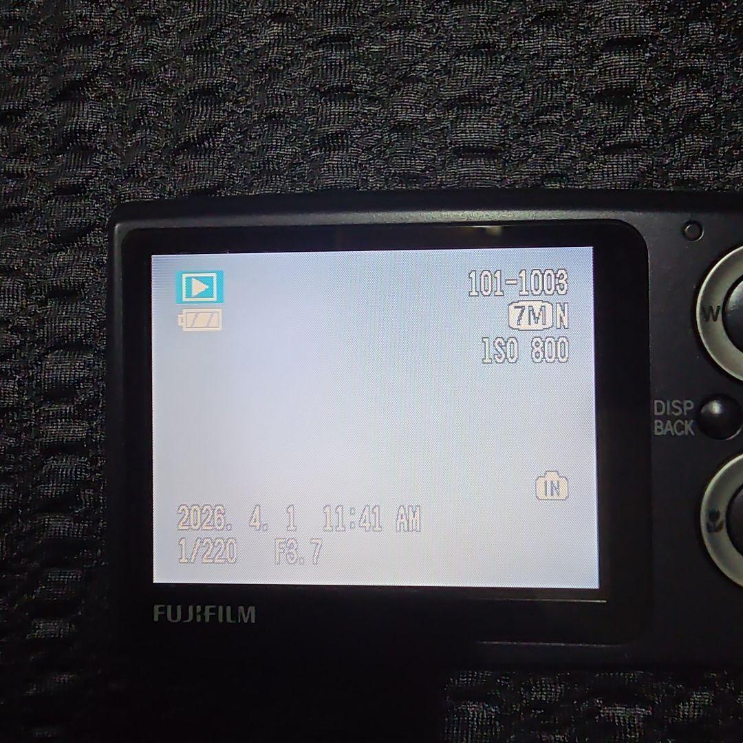 Fujifilm FinePix Z10fd コンパクトデジタルカメラ