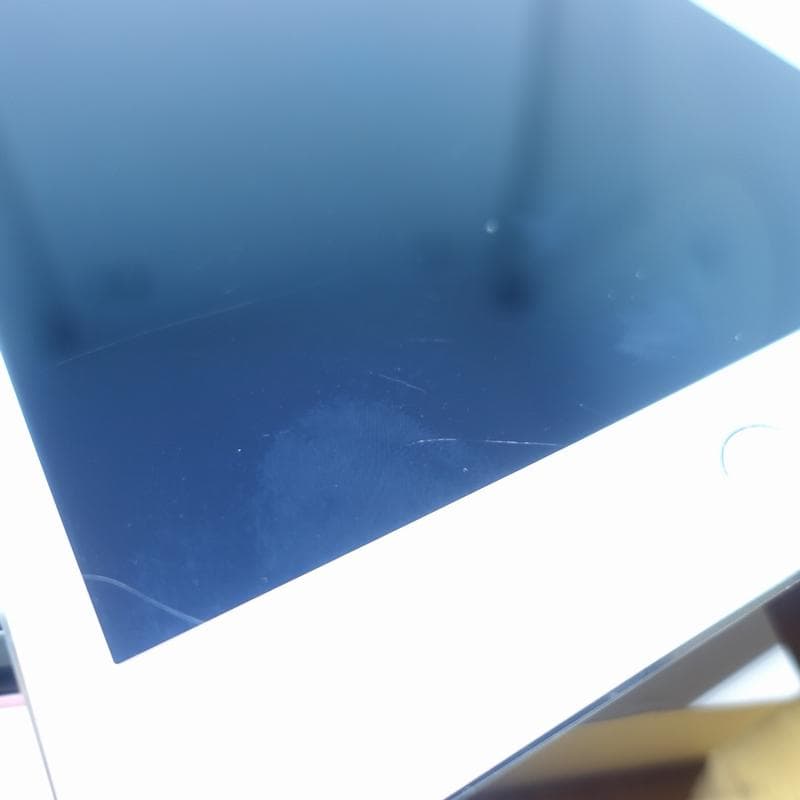 iPad mini4 128GB Wi-Fi シルバー
