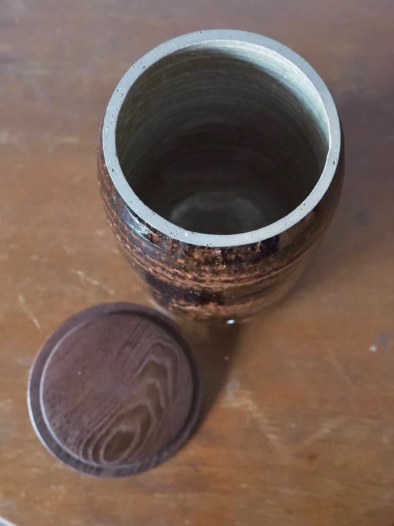 高取焼　筒水指　木製蓋　茶道具　箱付　Q2396