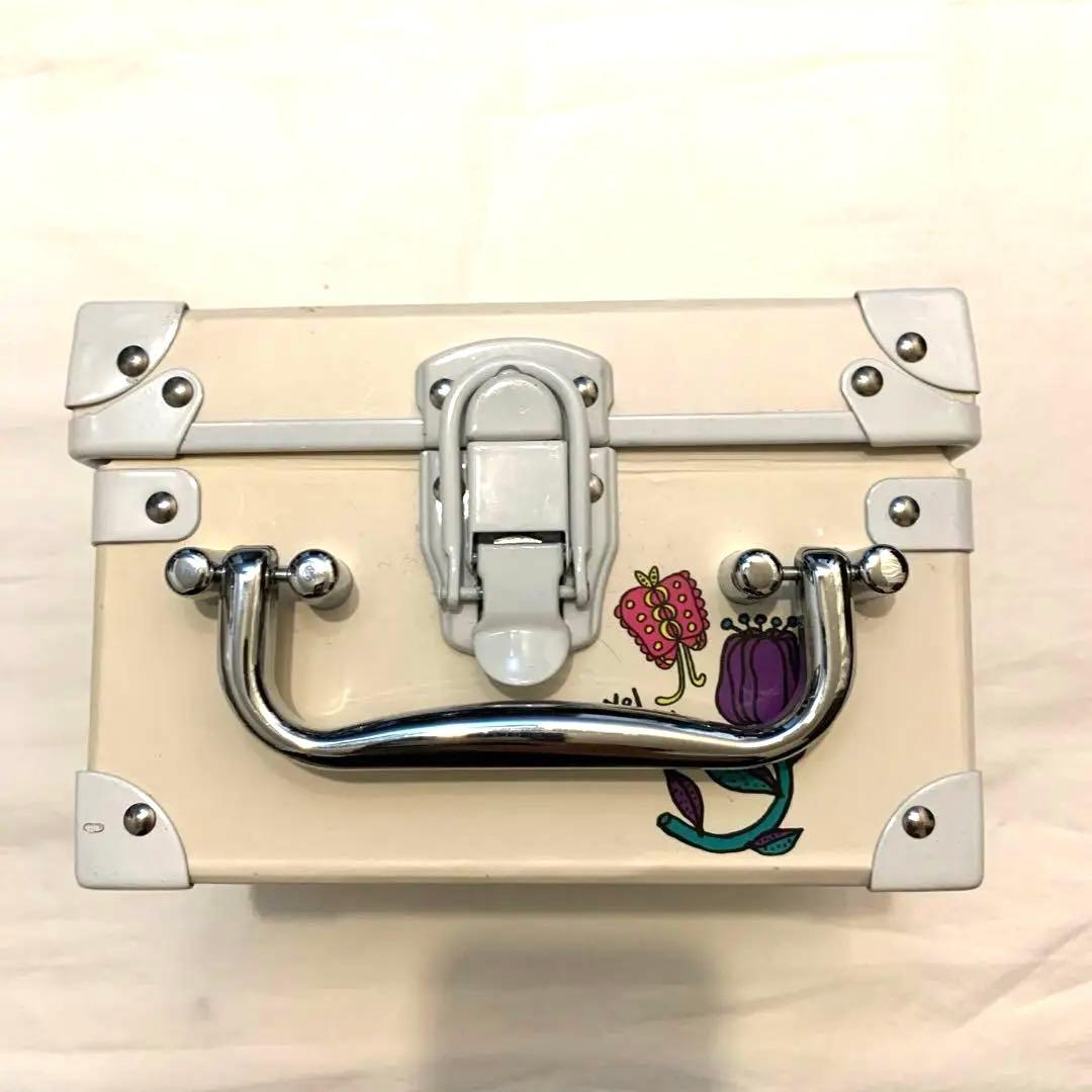 ランコム　メイクボックス　草間彌生　コラボ