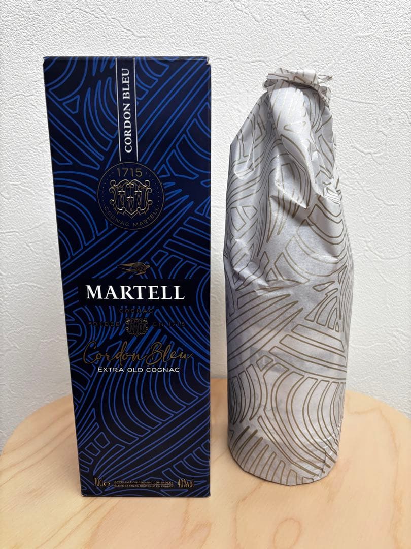 特価 MARTELL Cordon Bleu EXTRA OLD COGNAC