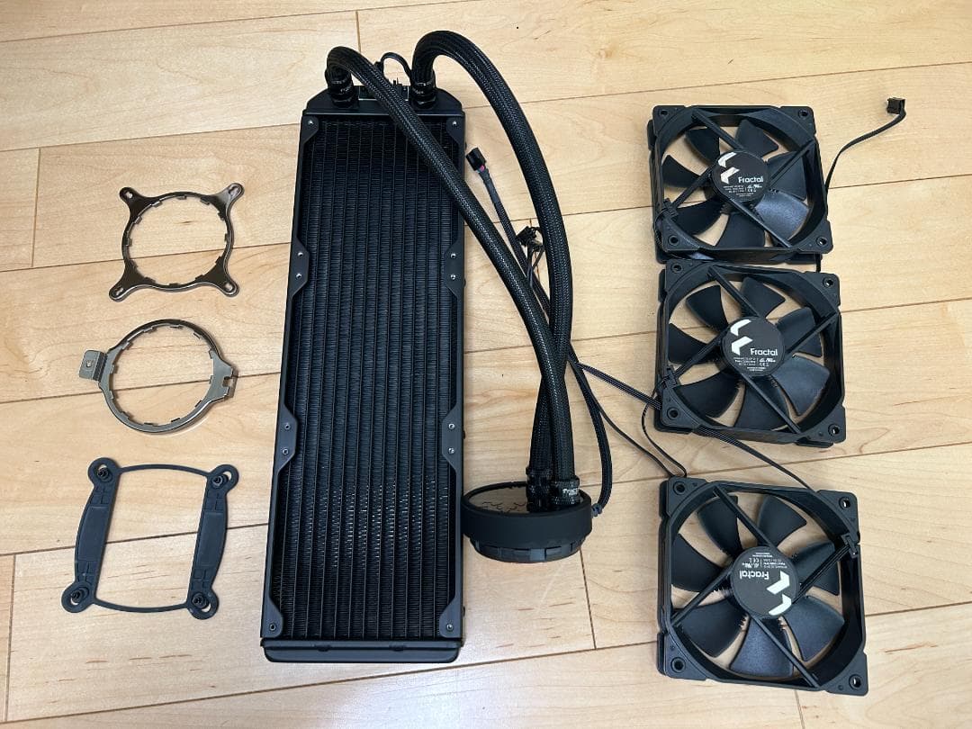 fractal design CELSIUS S36【箱付き】