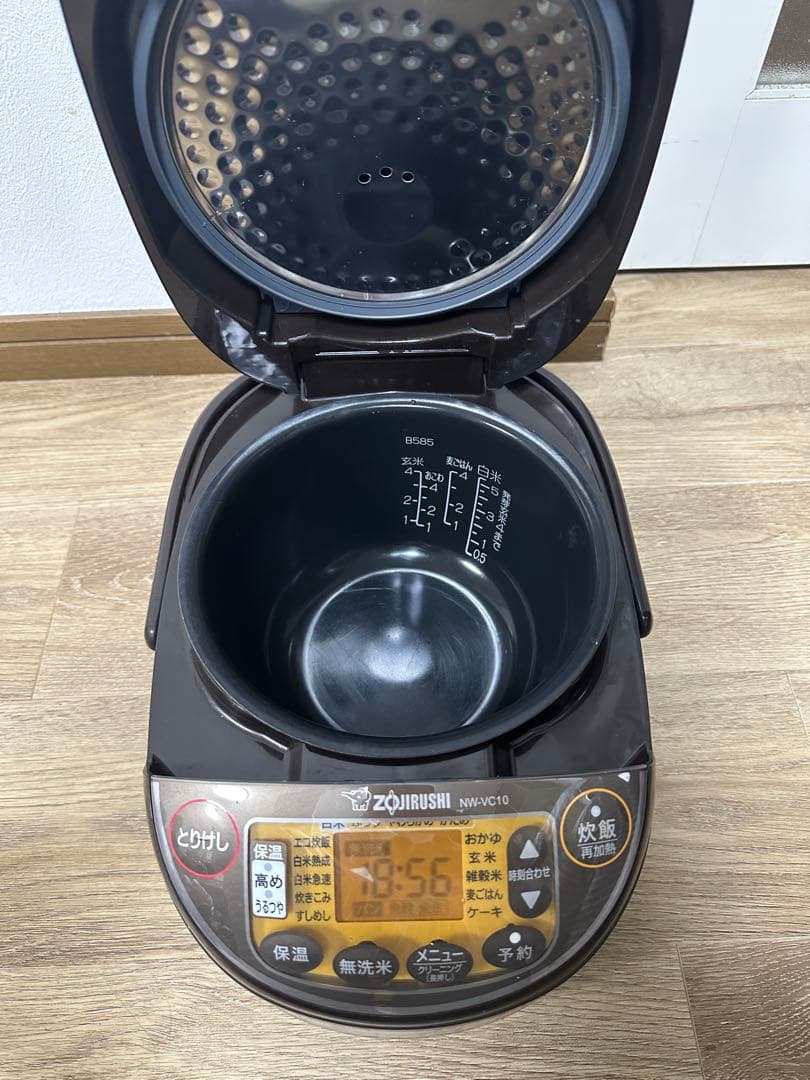 象印ZOJIRUSHI炊飯器 NW-VC10 5.5合 IH炊飯器 2022年製