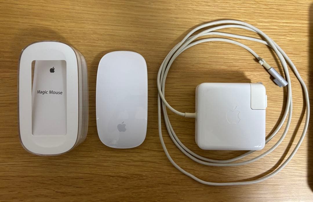Apple MacBookPro13 本体と付属品セット　最終値下げ