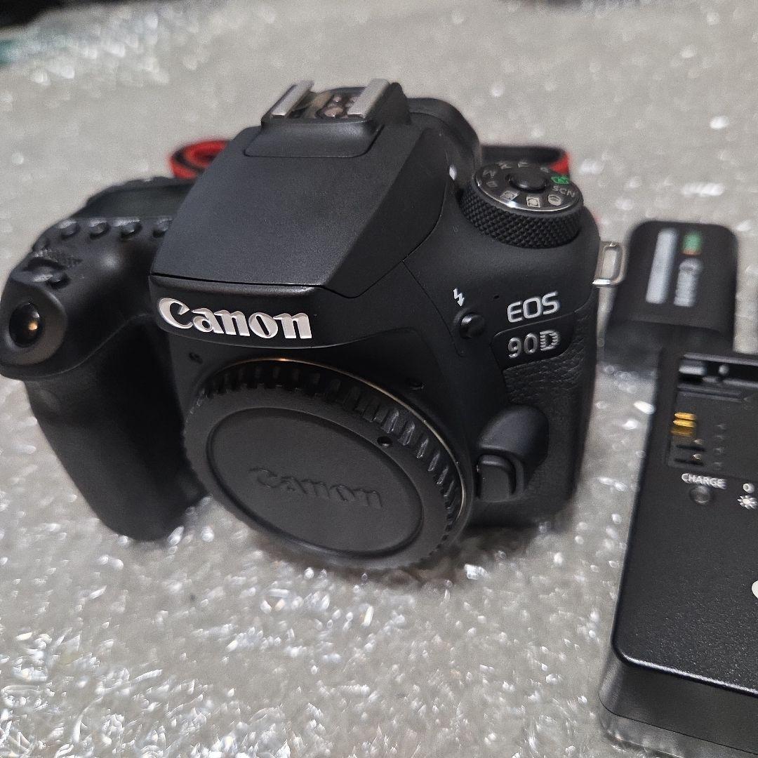 [美品]Canon EOS 90D 本体 バッテリー3個付き