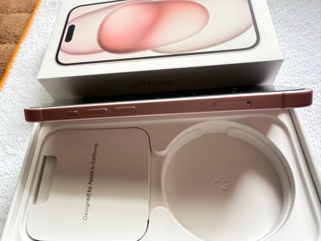 【キズあり】iPhone15 【256GB】