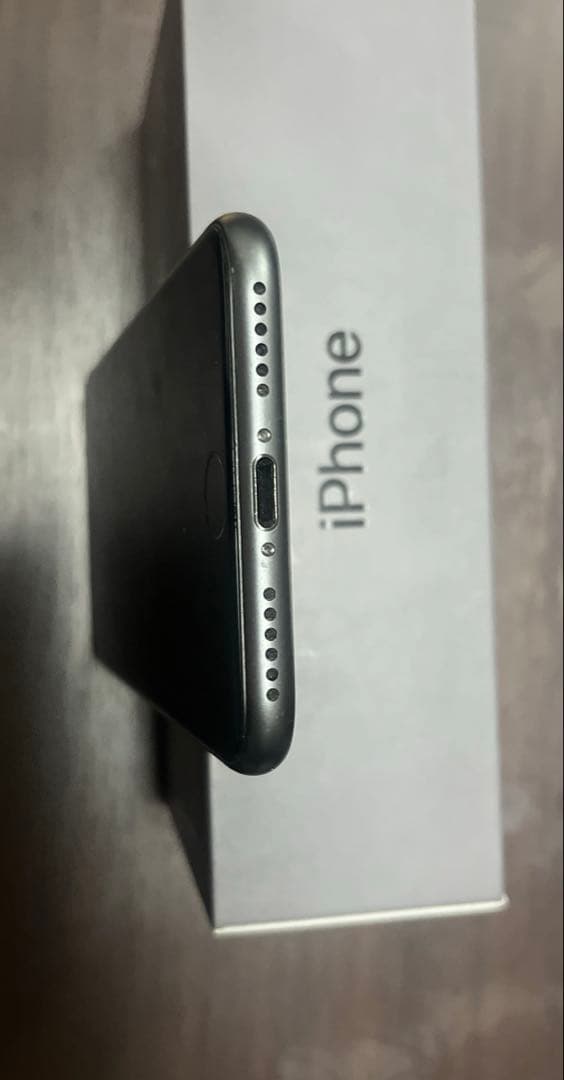 スマートフォン本体 Apple iPhone8 64G