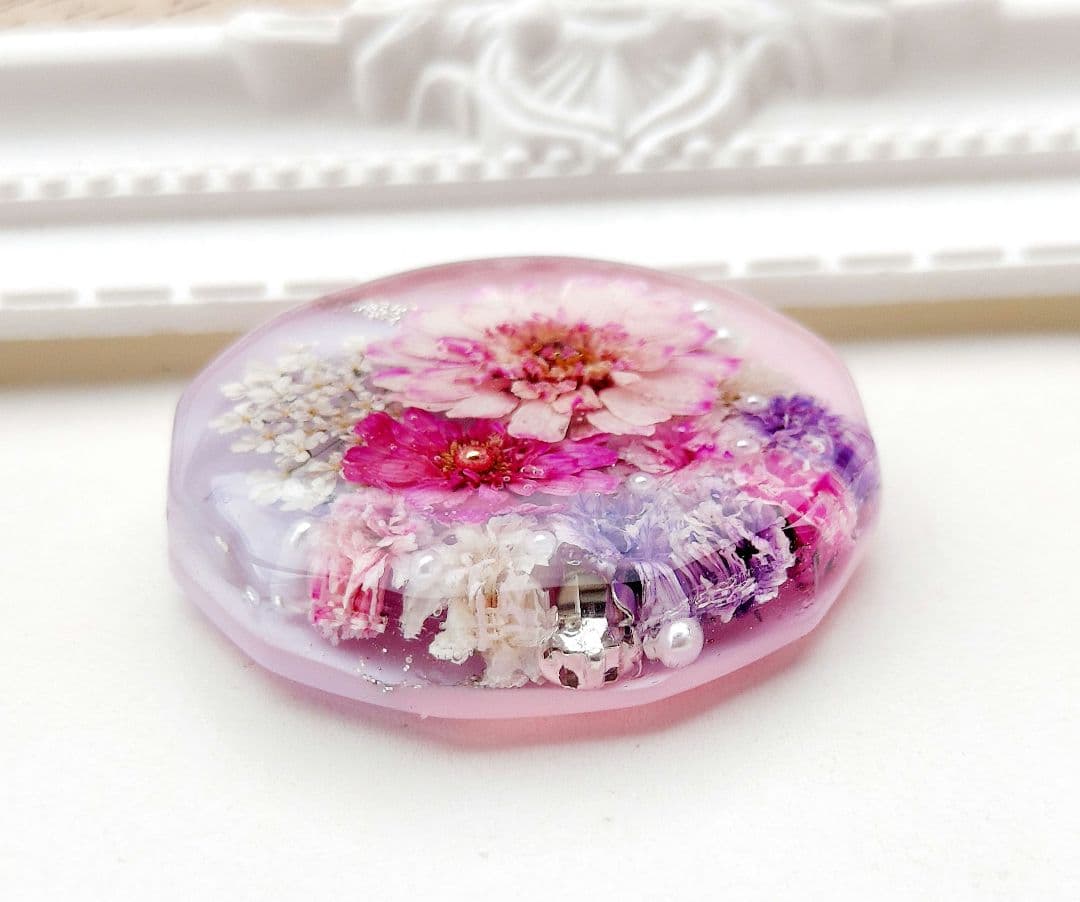 【1263】レジン　マトリカリア　ヘアゴム　ポニーフック　ブロ―チ　ハンドメイド