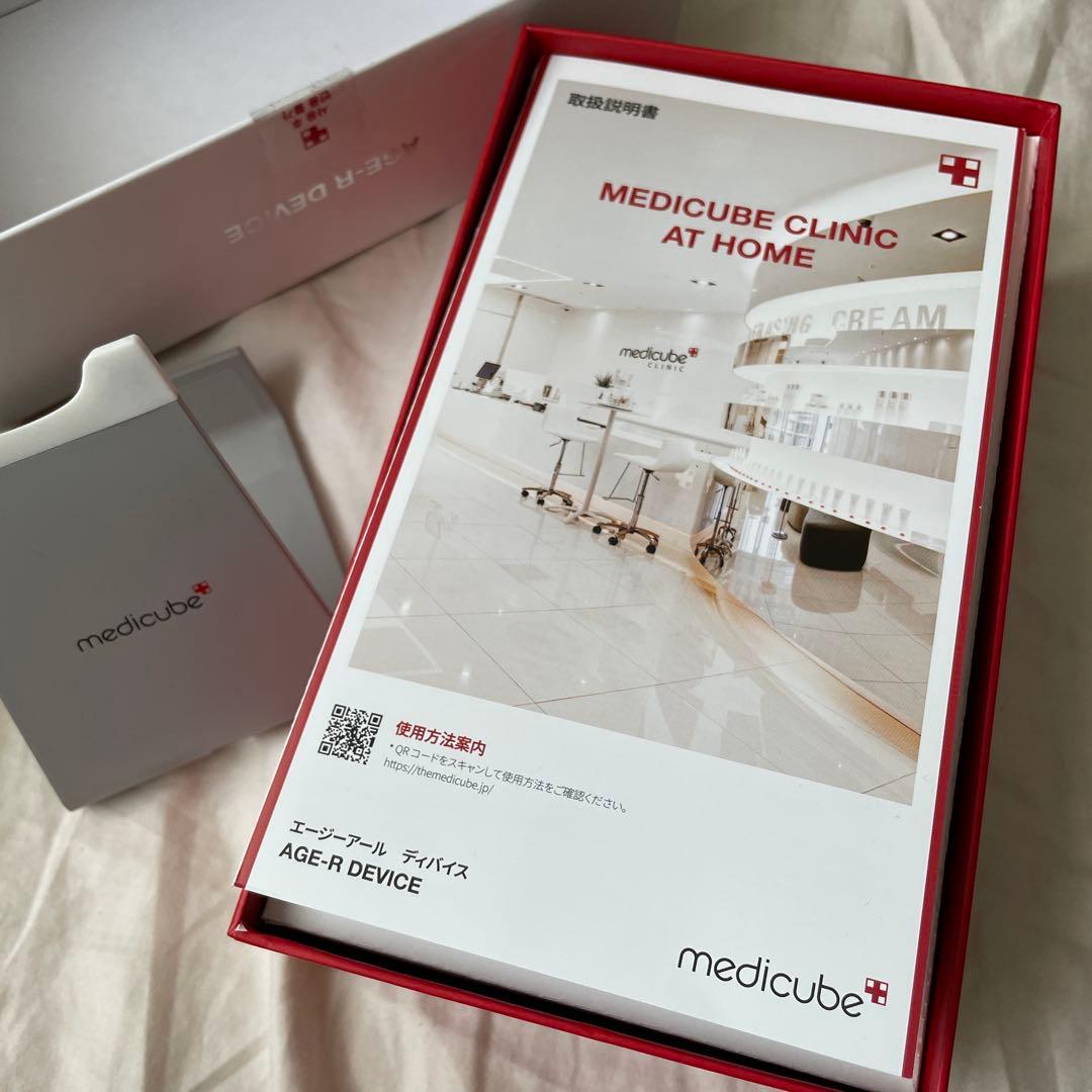 ボディ・フェイスケア medicube AGE-R Derma EMS Shot