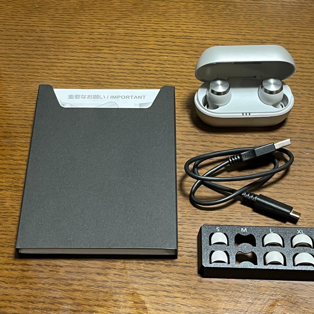Technics EAH-AZ70W ノイズキャンセリング　ワイヤレスイヤホン