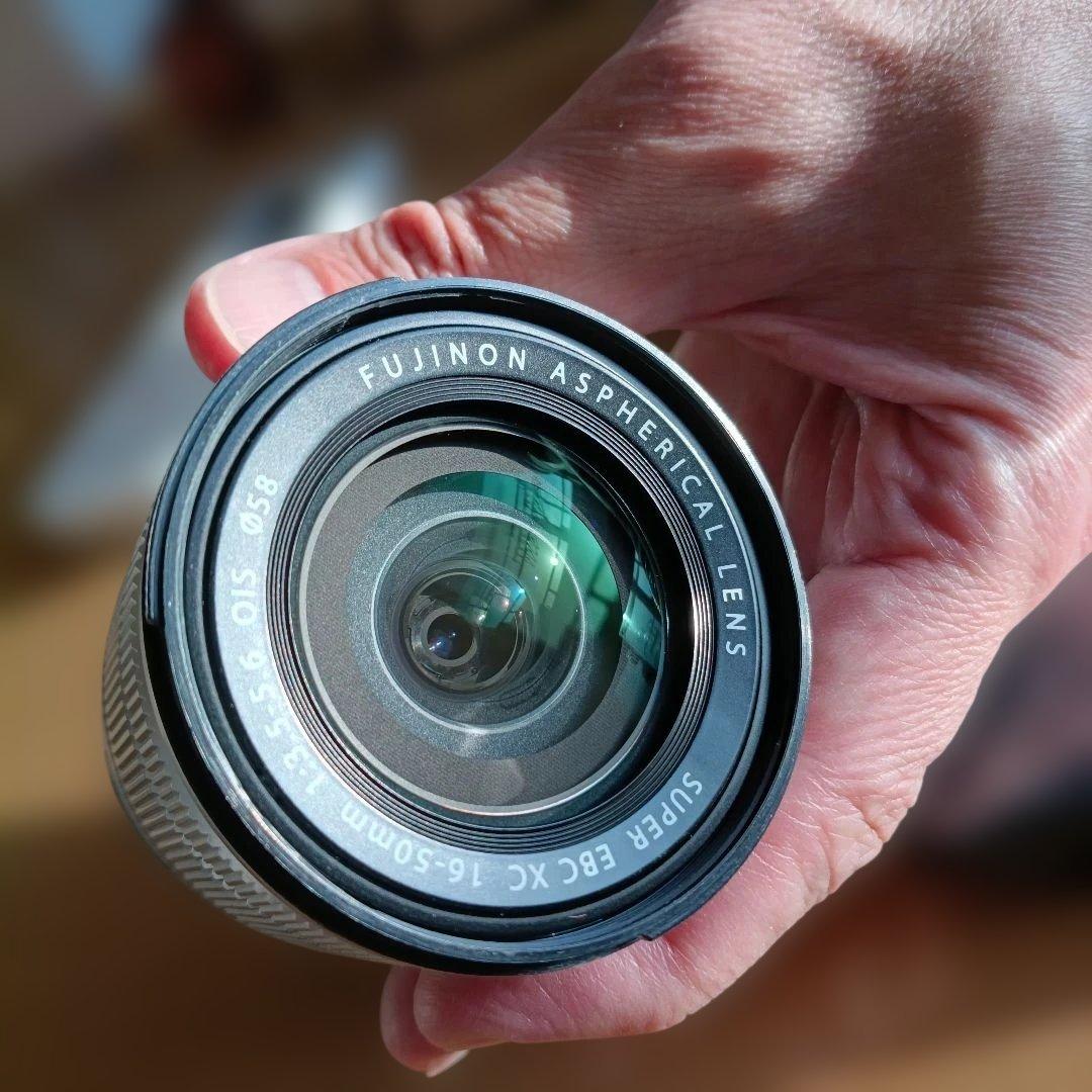 FujifilmXC 16-50mm f/3.5-5.6 ズームレンズ