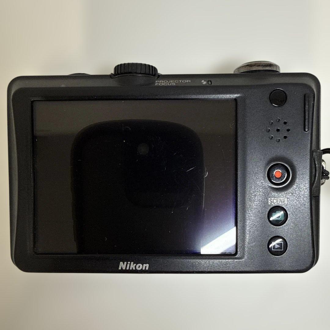 【動作確認済】Nikon デジカメ　COOLPIX ☺︎