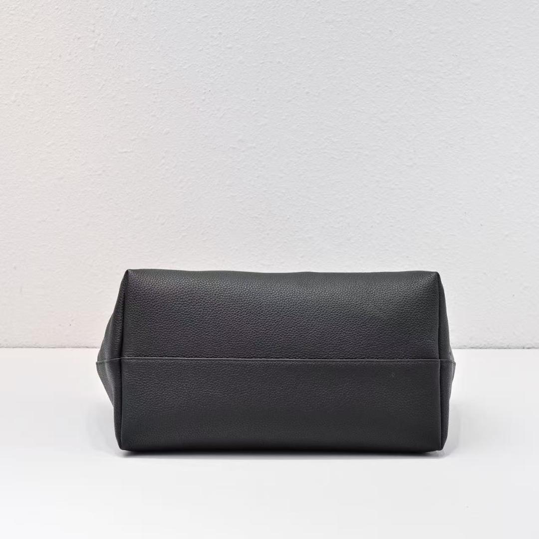 ブラックレザートートバッグ【新品】