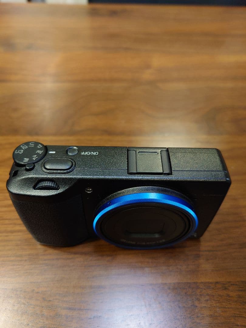 RICOH GRIII コンパクトデジタルカメラ 青リング 純正ケース付き