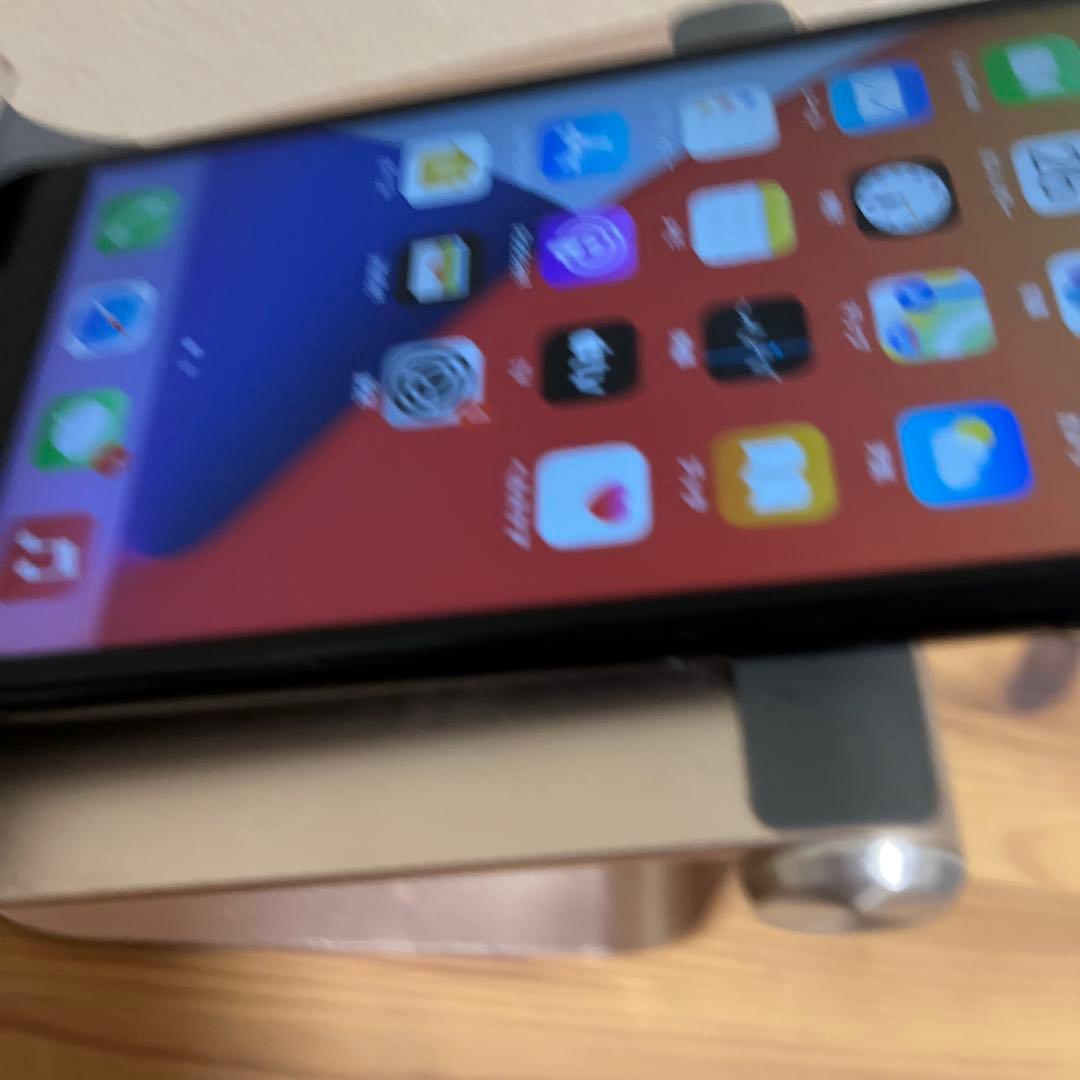 バッテリー新品交換済100%！iPhone7 plus 128GB SIMフリー