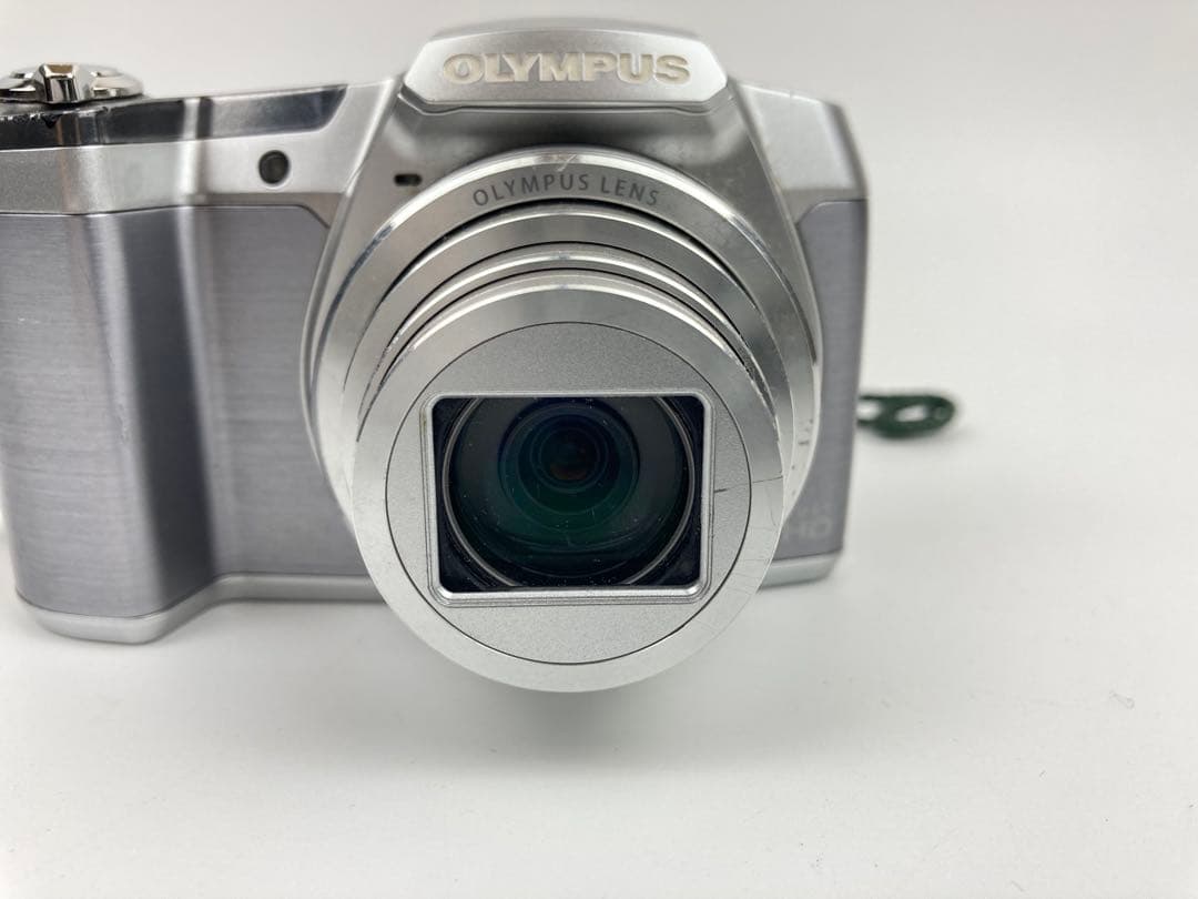 【極美品】OLYMPUS STYLUS SZ-16 シルバー　デジタルカメラ
